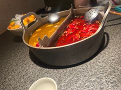 -三出山火锅(南京万象天地店)