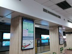 -八宝山(地铁站)
