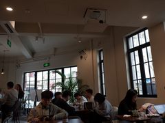 -Fridi Patisserie Cafe