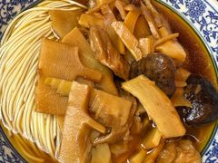 -吴越荣记苏州菜·松鼠桂鱼100%活鱼现做(斜塘老街店)