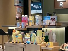 -星巴克臻选(上海中环广场2F店)