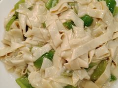 -春明狗肉馆(园丁花园店)