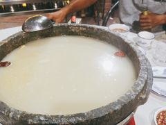 -墨脱石锅椰子鸡•香草鸭•东山羊(大东海店)