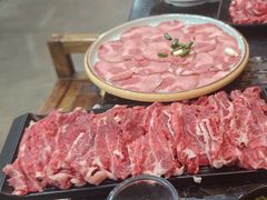 -小牛家村·贵州黄牛肉火锅(梦想小镇二分店)