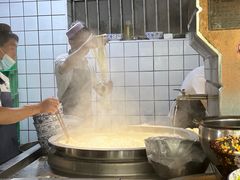 -吾穆勒蓬灰牛肉面·清真(北滨河中路店)