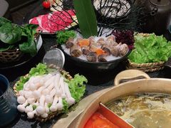 -湊湊火锅·茶憩(打浦桥日月光店)