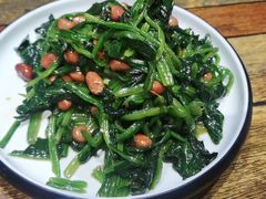 果仁菠菜-金谷园饺子·烧烤(人大总店)