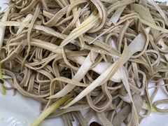 -溢心园香河肉饼总店