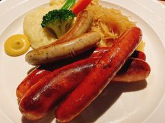 -LENBACH兰巴赫西餐啤酒坊(大连东港店)