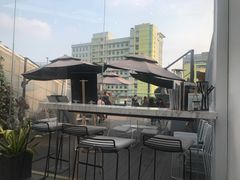 -UNI UNI(环亚凯瑟琳店)