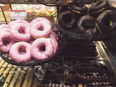 草莓甜甜圈-山崎面包(静安久光店)