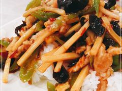 -晋合湘山西刀削面(中冀斯巴鲁大厦店)