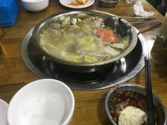-泸州酸菜豆花火锅川师店