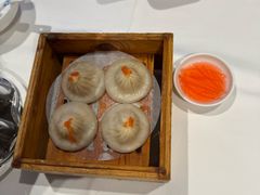 鲜味蟹黄小笼包-广州酒家(文昌总店)