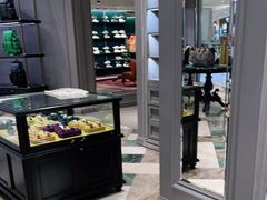 -Gucci(重庆IFS店)