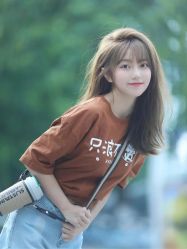 -丝语萱形象