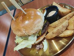 薯角-魏斯理汉堡(西安沣东吾悦店)