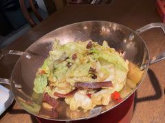 干锅腊味卷心菜-乔街深夜食堂·小龙虾·高压锅生蚝(杭州总店)