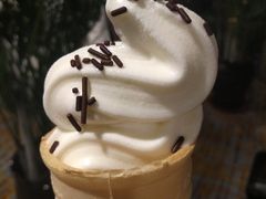 冰淇淋-汇泉王朝大饭店-旋转餐厅(南海路店)