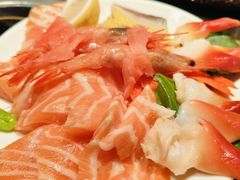 -钱小奴海鲜自助黑金店(杭州滨江龙湖店)