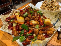 -滇香肴·云南菜蒸汽石锅鱼(云南北路店)