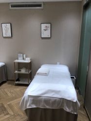 -HEYAN荷妍专业脱毛连锁机构