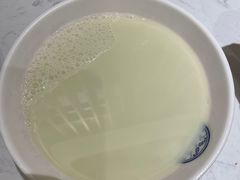 -李与白包子铺(桐梓林店)