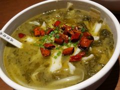 -渝是乎酸菜鱼(龙旗购物中心店)