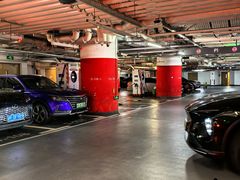 -兴业太古汇·停车场