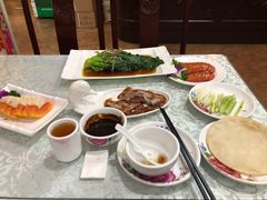 -六和聚传统烤鸭.天津菜(和平店)
