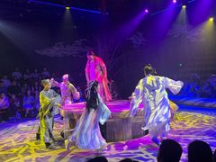 -瑞虹新天地月亮湾