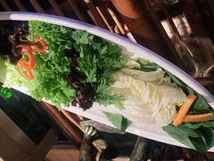 -老牌坊云南鱼豆花火锅(哈西万达店)