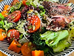 蜜烤南瓜藜麦色拉-Golden Lily河内巴黎法越料理餐厅(建国西路店)