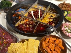 -岗上渣渣老火锅(两路口店)