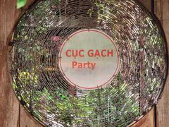 -Cuc Gach Quan Restaurant