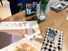 -ROAST coffee & eatery