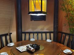 -小凤庭·地道湖北菜武昌鱼·藕汤(38年黄鹤楼店)