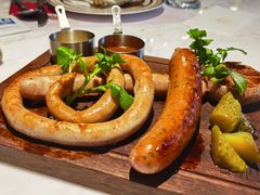 -九月里.自由花园餐厅