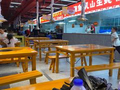 -养牛邓·潮汕牛肉海鲜自助火锅(广州店)