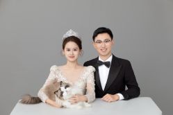 -雪中彩影婚纱摄影·微光艺术中心