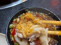 -果松木炭酸菜铜火锅·外婆参鸡汤