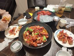 -聚汇三少·龙虾·中餐厅(莫邪路新天地店)