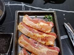 -山川小町·极番烧肉(新地假日广场店)