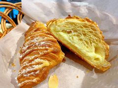 流奶黄金羊角-麦田工坊(月湖店)