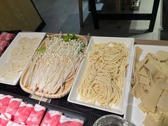-彤德莱火锅(商圣嘉源店)
