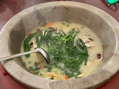 -姚记抚仙湖石锅鱼庄