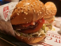 -The Habit Burger Grill 哈比特汉堡(复兴soho店)