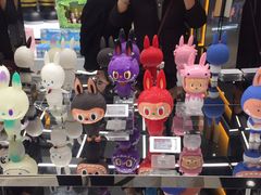 -泡泡玛特POPMART(侨福芳草地店)