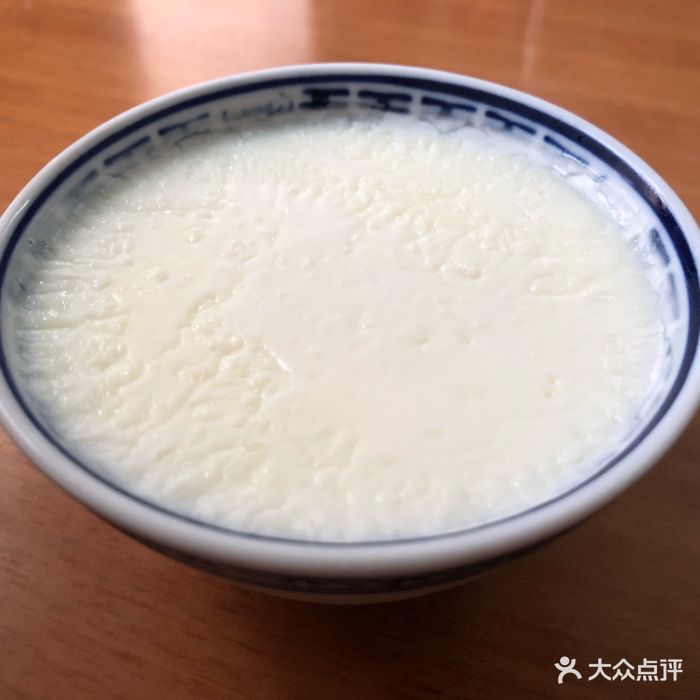 老字号金榜牛奶双皮奶图片 - 第1张