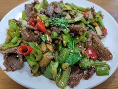 小炒黄牛肉-牛八宝桂林米粉(八里庄店)